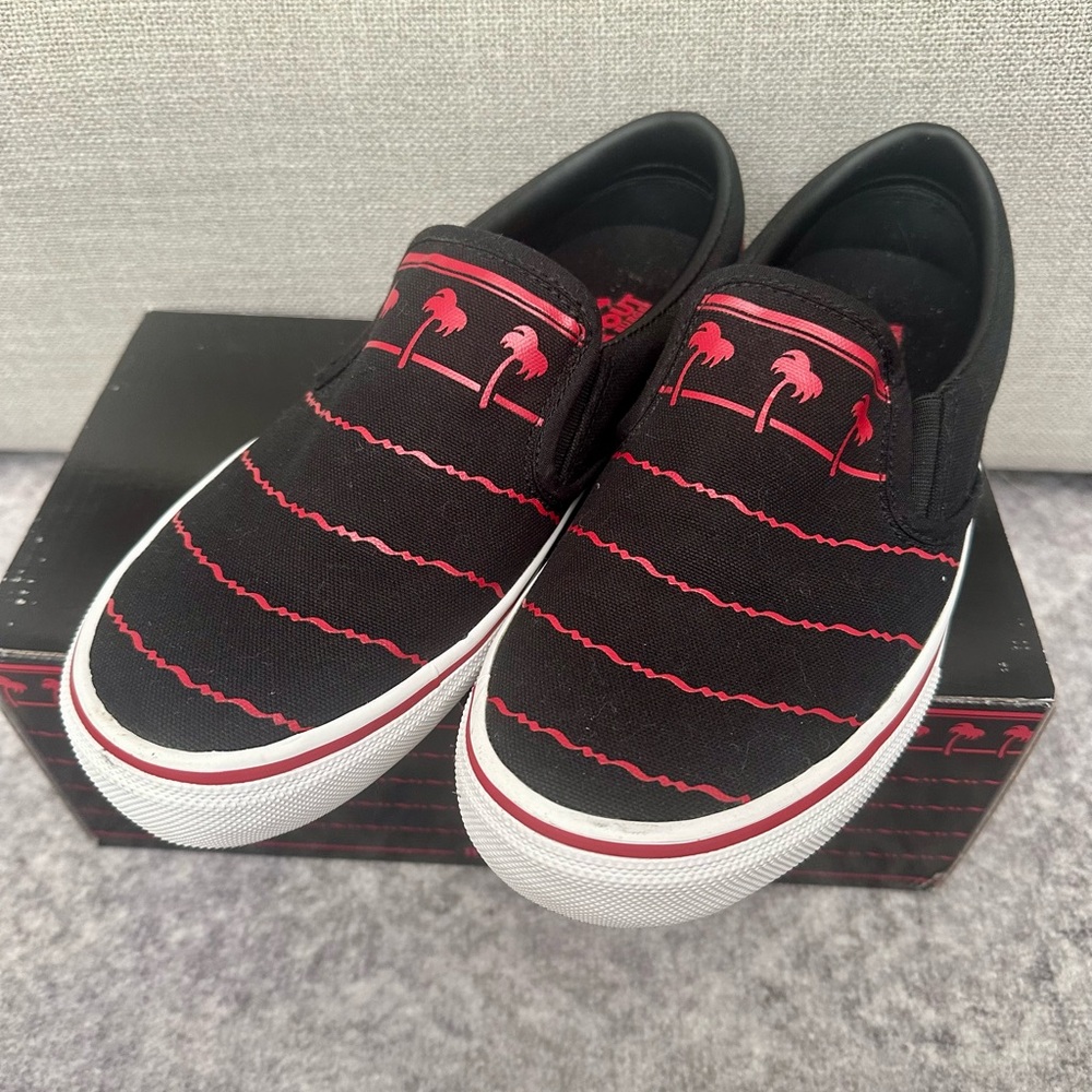 AUTHENTIC In-N-Out Drink Cup Slip-on Shoes in BLACK - Women’s 9.5 / Men’s 8